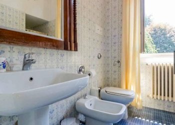 Bagno - Villa via Vittorio Emanuele II, 20, Besana in Brianza - photo 12