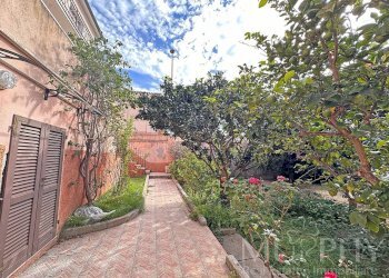 Quadrilocale Via Brigata Sassari, La Maddalena - foto 8