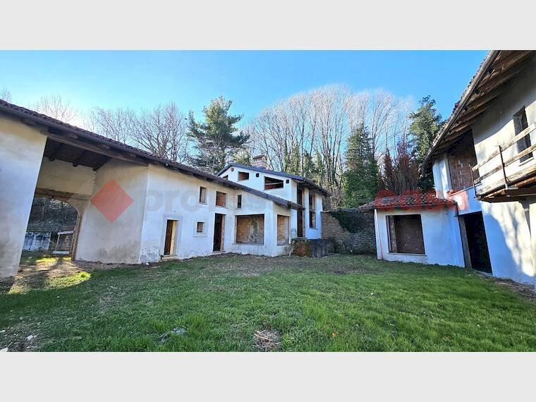 Historic Residence strada dei losani, 55, Pinerolo - photo 1