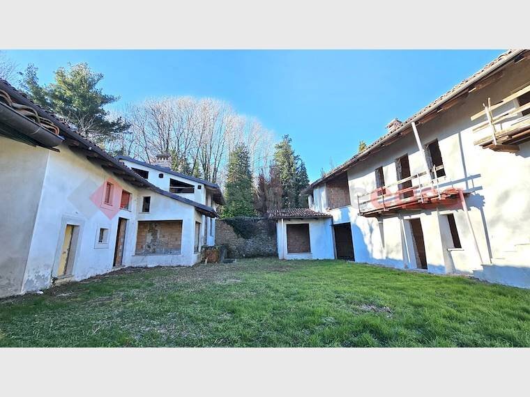 Historic Residence strada dei losani, 55, Pinerolo - photo 2