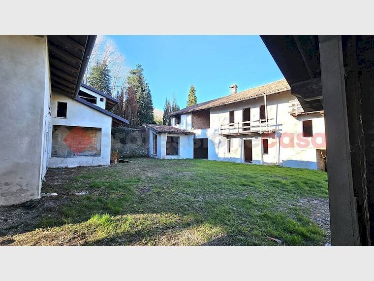 Historic Residence strada dei losani, 55, Pinerolo - photo 3