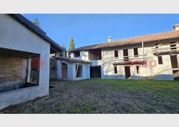 Historic Residence strada dei losani, 55, Pinerolo - photo 4