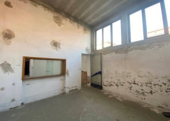 Stanza non arredata - Capannone Piacenza - foto 7