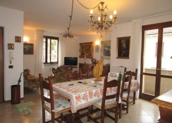 Salone - Three-room apartment Podenzano - photo 1