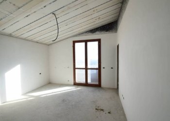 Stanza non arredata - Trilocale Cadeo - foto 10