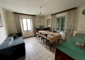 Salone - Independent house Gropparello - photo 11