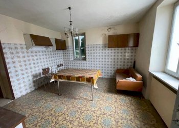 Salone - Independent house Gropparello - photo 19