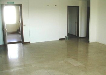 Stanza non arredata - Office Piacenza - photo 1