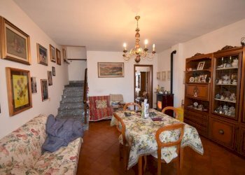 Salone - Villa a Schiera Gropparello - foto 4