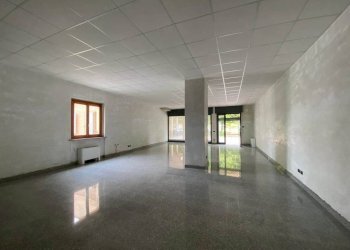 Interno non residenziale - Negozio Rottofreno - foto 1