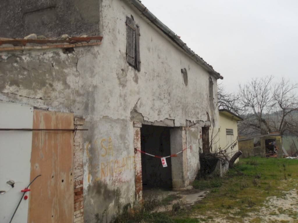 SDC11194.JPG - Capannone via Scaricalasino, 28, Coriano - foto 2