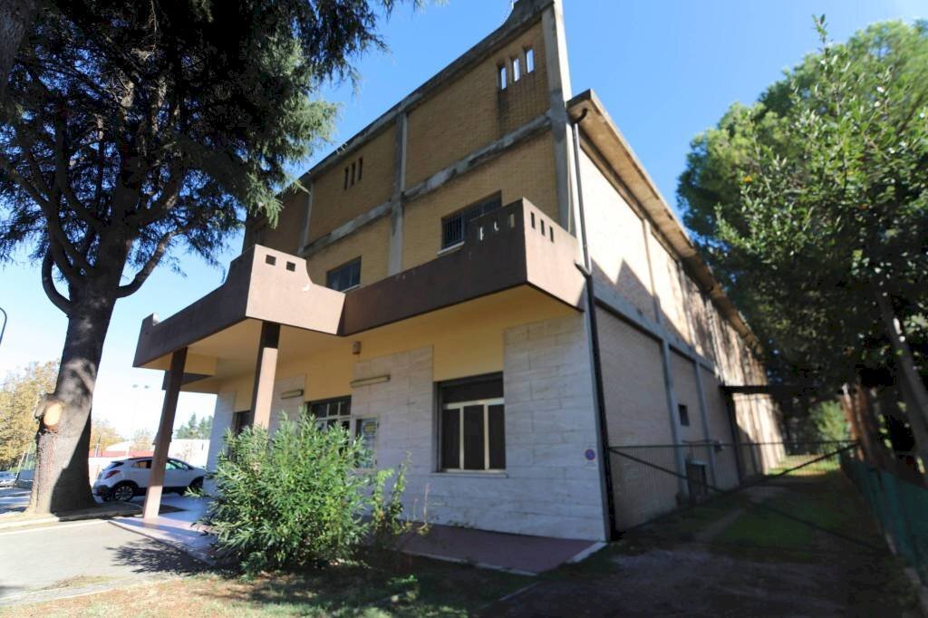 IMG_9639.JPG - Magazzino via stadio, 18, Morciano di Romagna - foto 3