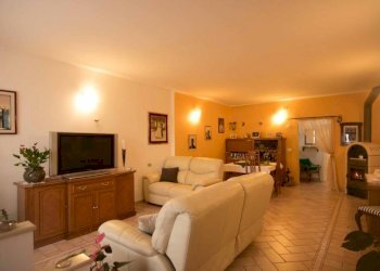 IMG_4475.JPG - Villa a Schiera via Serra Sopra, Montefiore Conca - foto 2