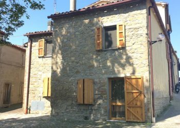 Independent house Sassocorvaro Auditore - photo 2