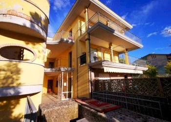 Quadrilocale via Gioacchino Rossini, Tavoleto - foto 1