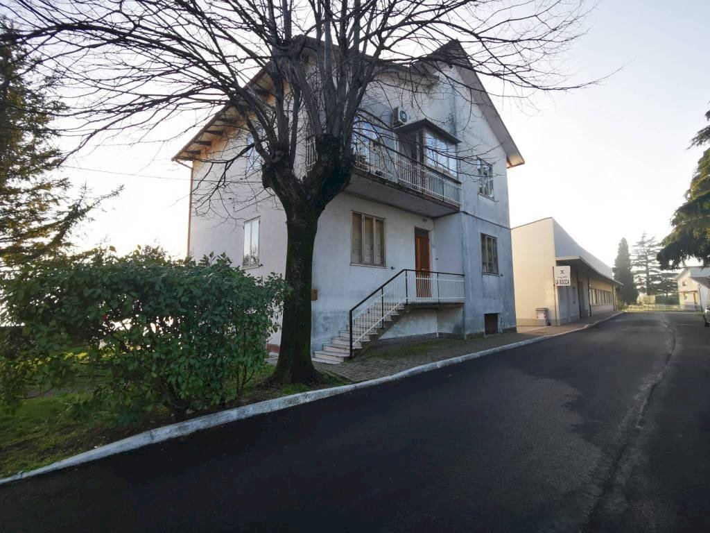 Four-room apartment piazza Giardini Raffaello Sanzio, Tavoleto - photo 2