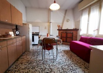 Quadrilocale piazza Giardini Raffaello Sanzio, Tavoleto - foto 5