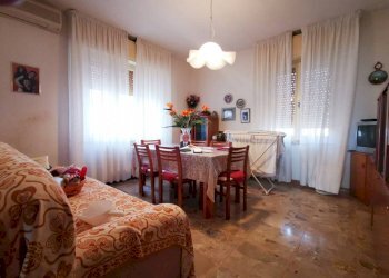 Quadrilocale piazza Giardini Raffaello Sanzio, Tavoleto - foto 6