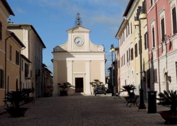 Piazza - Trilocale piazza dell'Indipendenza, 30, Poggio Catino - foto 1