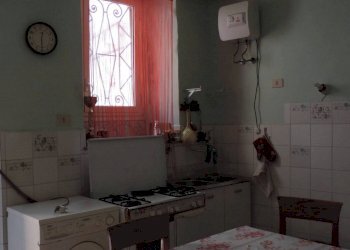 cucina - Trilocale piazza dell'Indipendenza, 30, Poggio Catino - foto 8