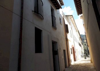 facciata - Trilocale piazza dell'Indipendenza, 30, Poggio Catino - foto 22