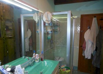 bagno con doccia - Rustic Recanati - photo 38