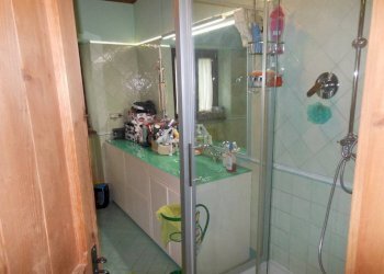 bagno con doccia - Rustic Recanati - photo 40