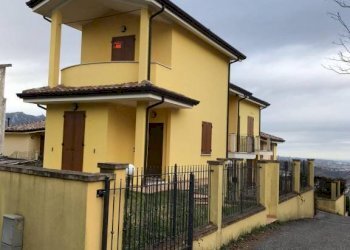 vista esterna - Villa a Schiera via Poggio di Sotto, Montescudo - Monte Colombo - foto 1