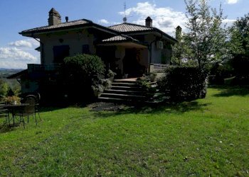 vista villa con giardino - Villa via Ripa Bianca, Coriano - foto 1