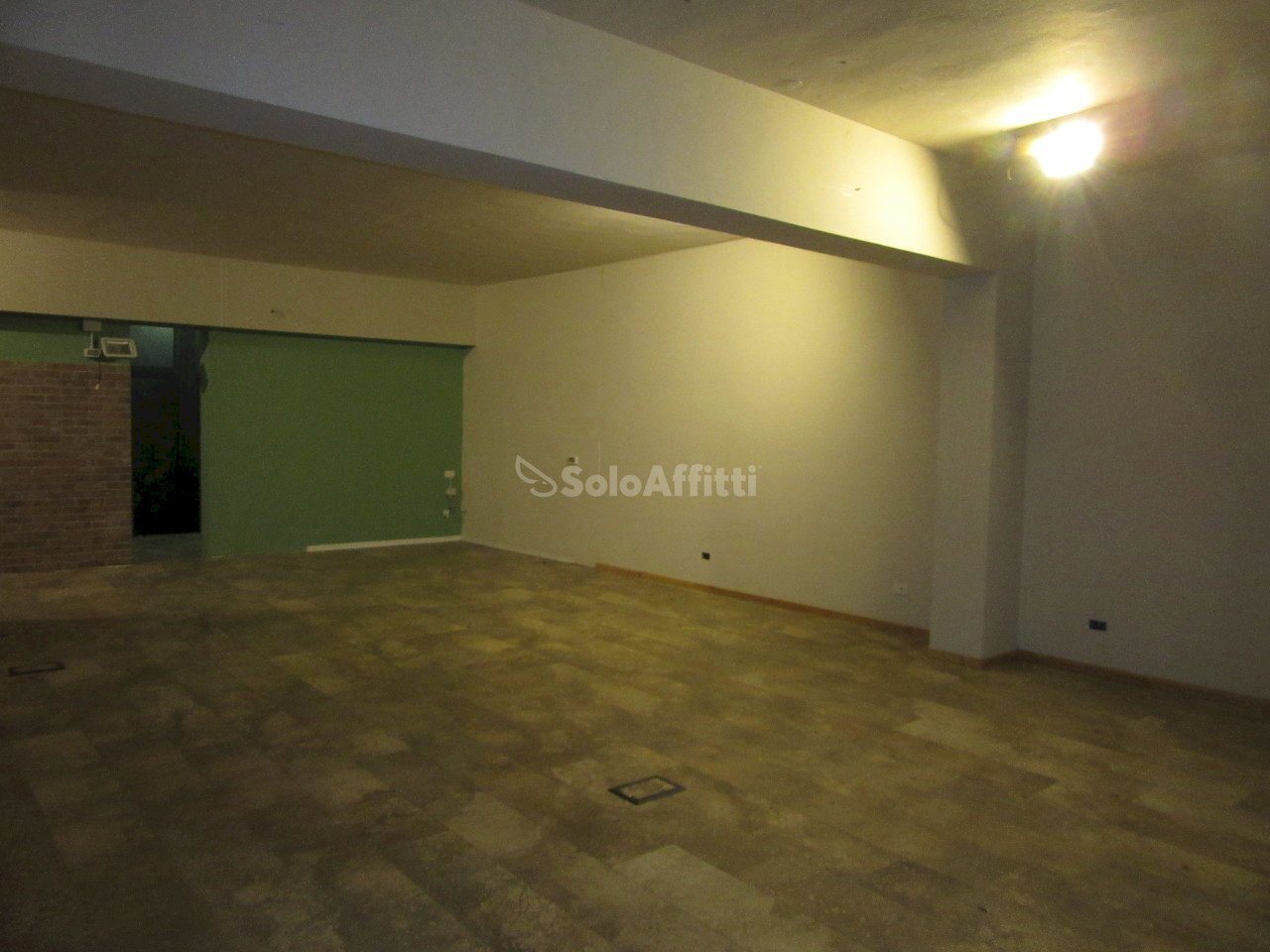 IMG_1418.JPG - Locale Commerciale Viale Pratese 119, Sesto Fiorentino - foto 3