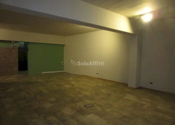 IMG_1418.JPG - Locale Commerciale Viale Pratese 119, Sesto Fiorentino - foto 3