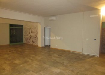 IMG_1422.JPG - Locale Commerciale Viale Pratese 119, Sesto Fiorentino - foto 6