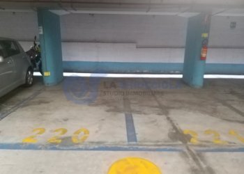 POSTI AUTO - Box Piazza dell'Otto Agosto, Bologna - foto 1