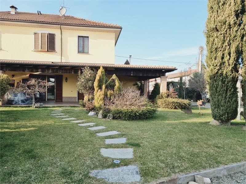 Semi-detached Villa Alessandria - photo 1