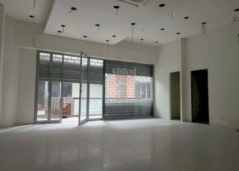 Interno non residenziale - Shop via Napoli, Casalnuovo di Napoli - photo 1