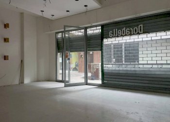 Interno non residenziale - Shop via Napoli, Casalnuovo di Napoli - photo 2