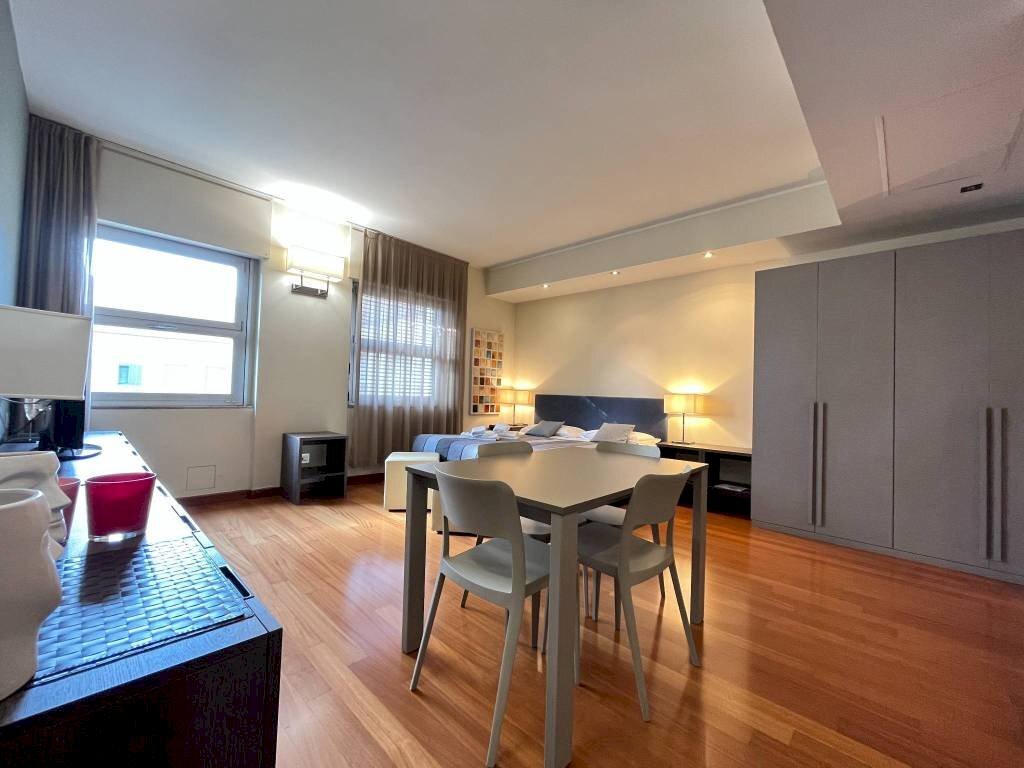 Soggiorno - One-room apartment via Vitruvio, Milano - photo 1