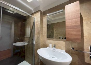 Bagno - One-room apartment via Vitruvio, Milano - photo 10