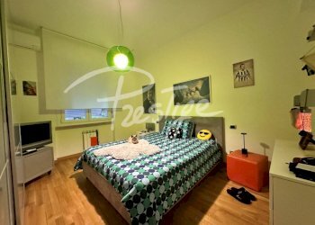 Camera da letto - Trilocale La Spezia - foto 7