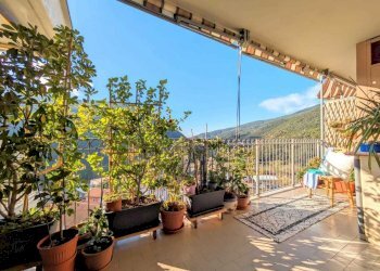 ca162775-b62c-4605-8fb3-21305a6f2f4a.jpg - Appartamento Via Battaglione I. Zinara 21, Deiva Marina - foto 1