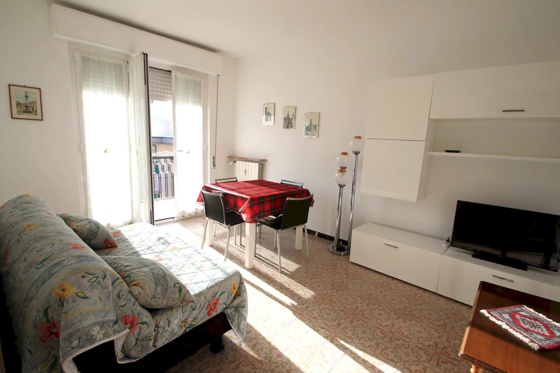 Three-room apartment Via Dante 9., Borghetto Santo Spirito - photo 1