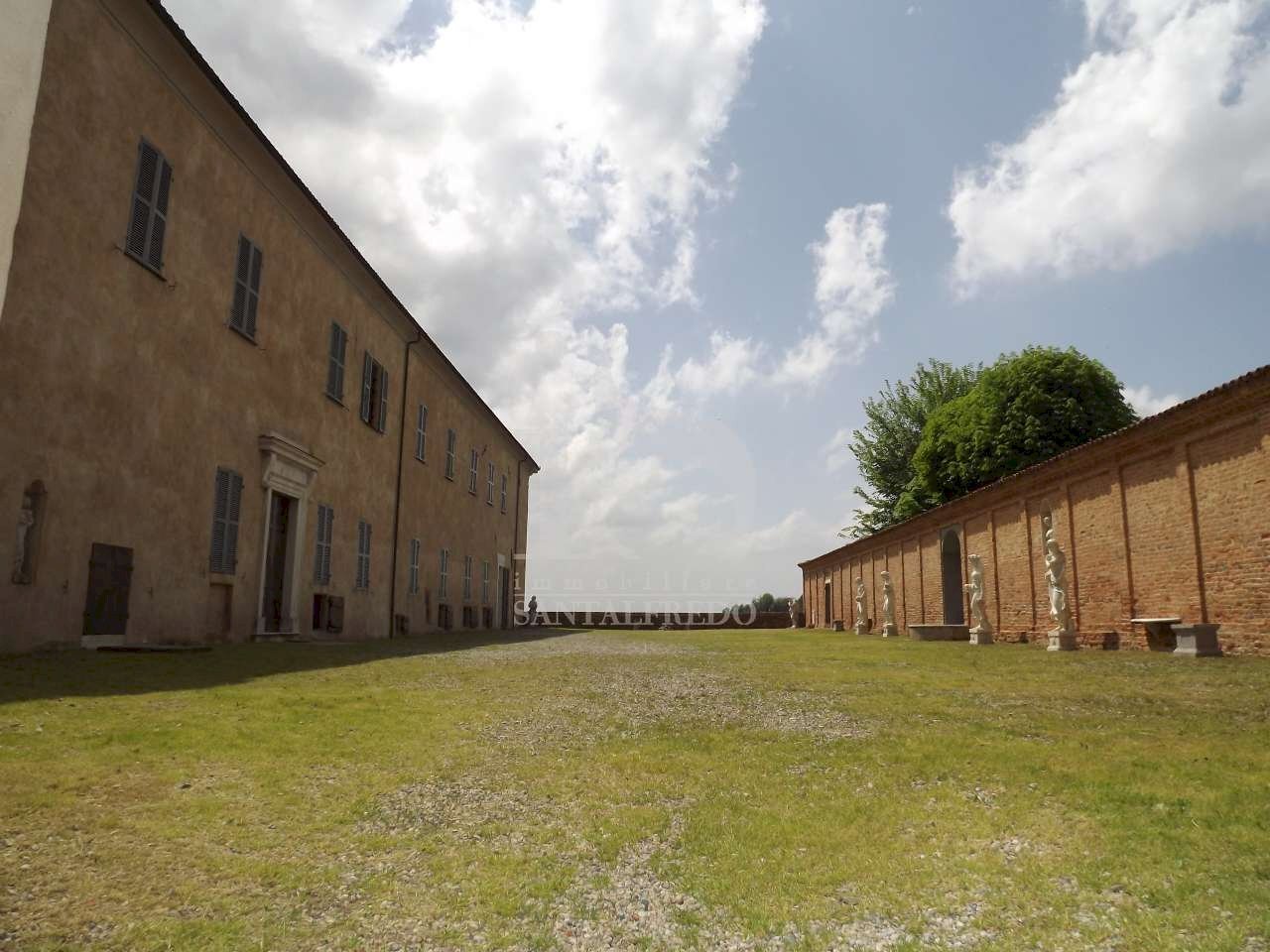 Piemonte Castello In Vendita - Castle Alba - photo 1