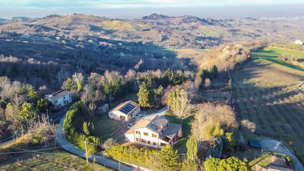 Vista - Villa via dei Laghi, Roncofreddo - foto 1