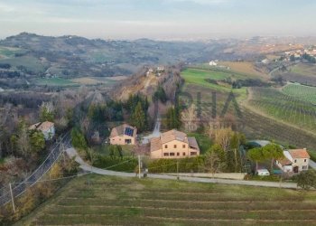 Vista - Villa via dei Laghi, Roncofreddo - foto 3