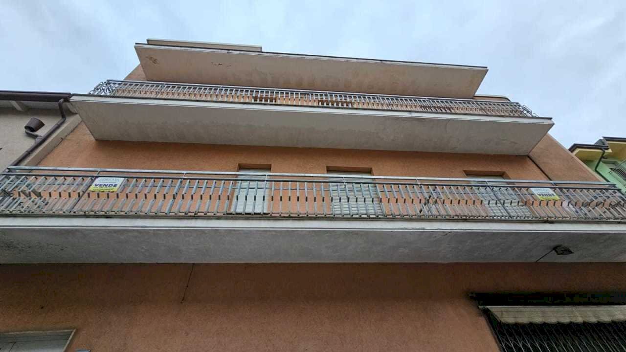 FOTO 1.jpg - Villa Bellaria-Igea Marina - foto 1