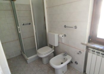 bagno - Two-room apartment centro, Castel San Giovanni - photo 15