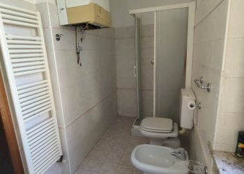 bagno - Two-room apartment centro, Castel San Giovanni - photo 16