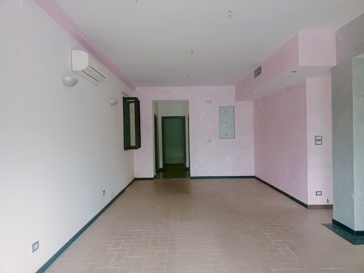 Negozio Reggio nell'Emilia - foto 1