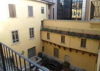 INTERNO - Appartamento piazza Galileo Galilei, Bologna (zona Centro Storico) - foto 25