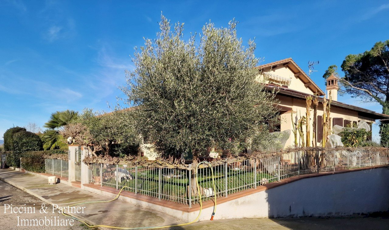 02.jpg - Casa indipendente Via Milano, Castiglione del Lago - foto 2